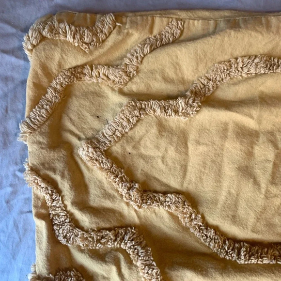 Rachel  Zoe Queen Comforter and 2 Pillowcases Mustard Yellow 100% Cotton - Picture 6 of 8